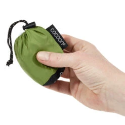 Cocoon MOSQUITO HEAD NET ULTRALIGHT SLIT GREEN -Outdoor-Sportgeschäft 288069001 k mosquito head net ultralight cocoon 1