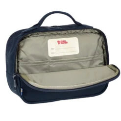 FJÄLLRÄVEN Fjällräven KÅNKEN TOILETRY BAG Kulturtasche NAVY -Outdoor-Sportgeschäft 304069005 c kanken toiletry bag fjaellraeven 1